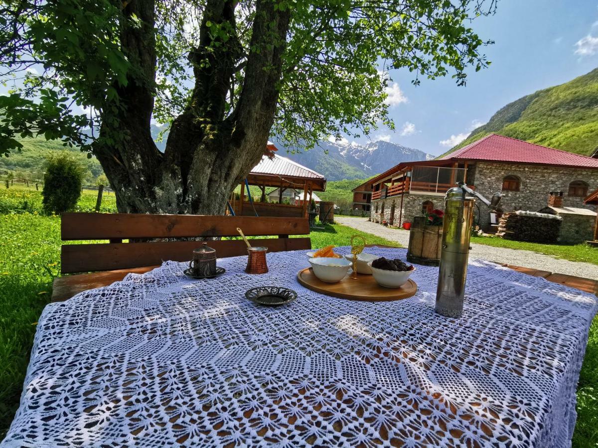 Eko Katun Rosi - Old Tower Hotel Gusinje Luaran gambar