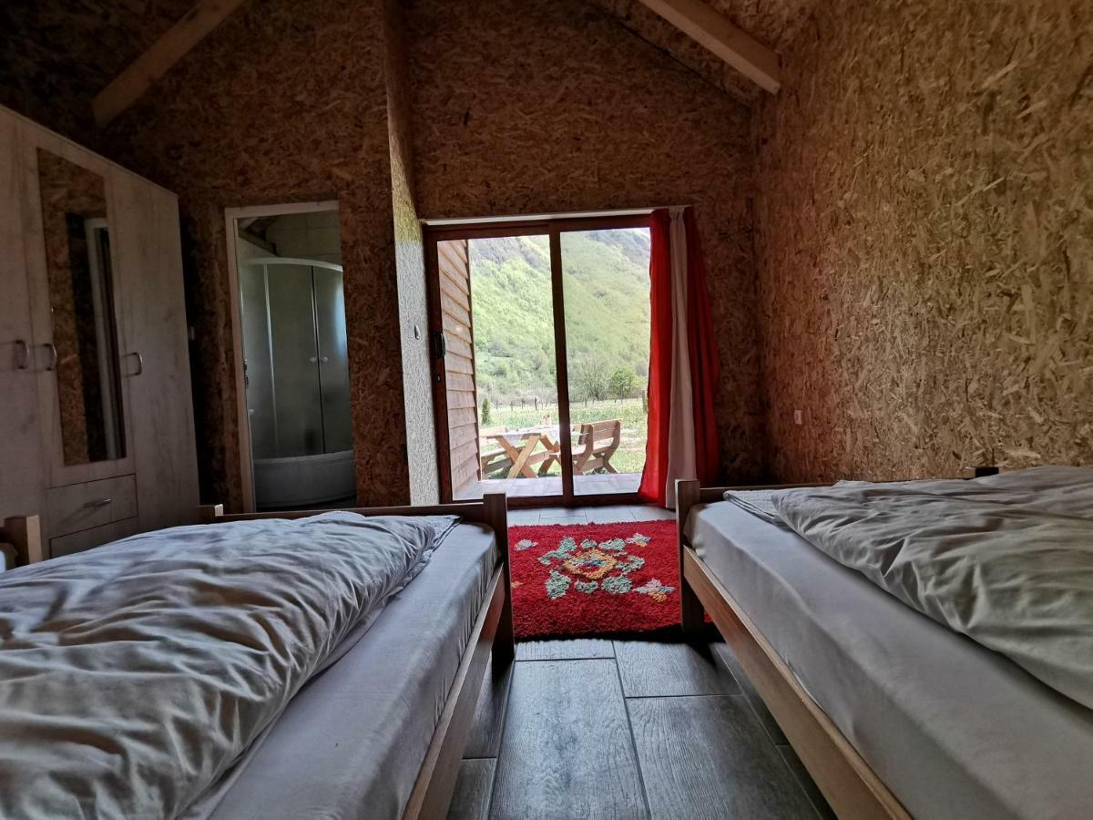 Eko Katun Rosi - Old Tower Hotel Gusinje Luaran gambar